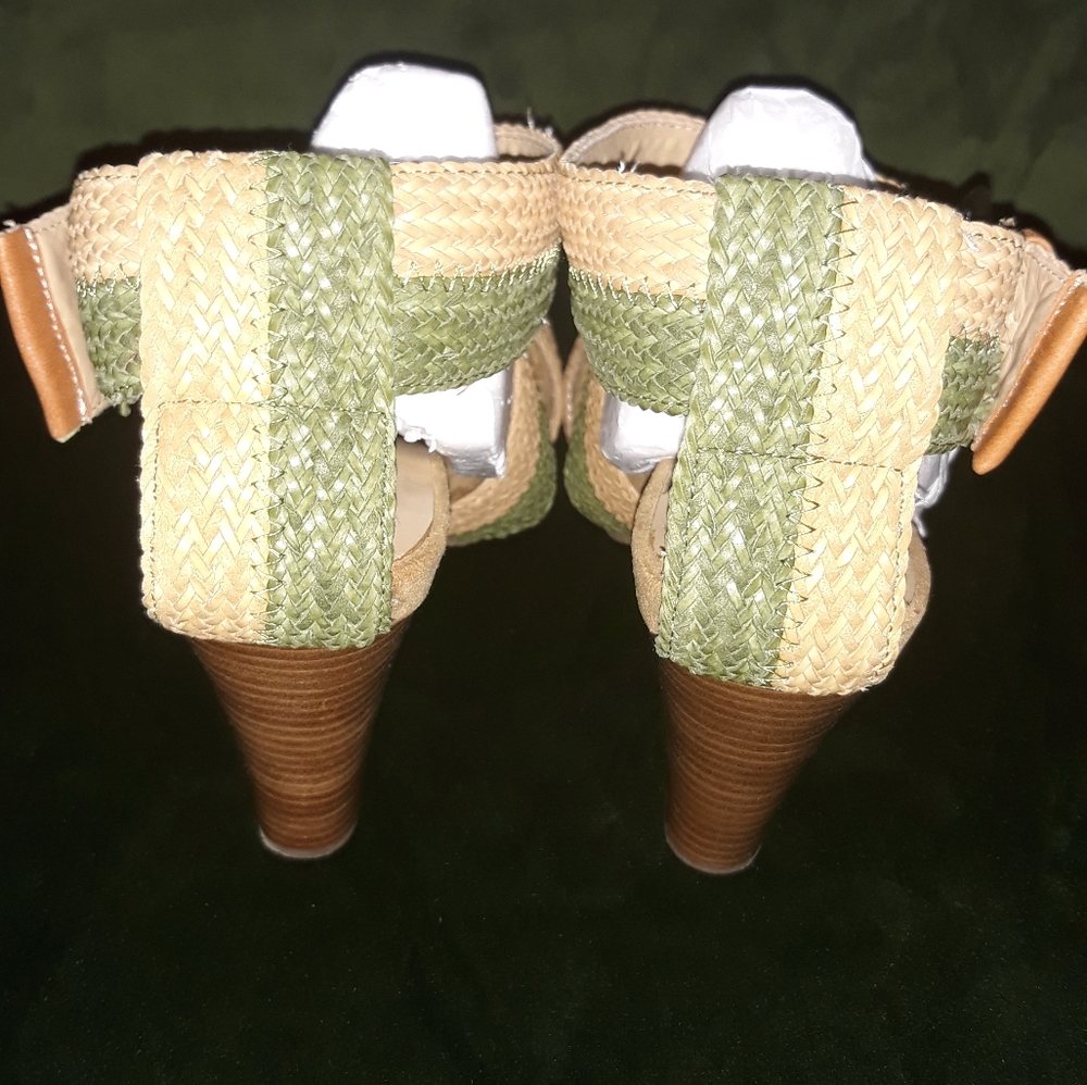 Cross Strap Leather Heels - Picture 6 of 6